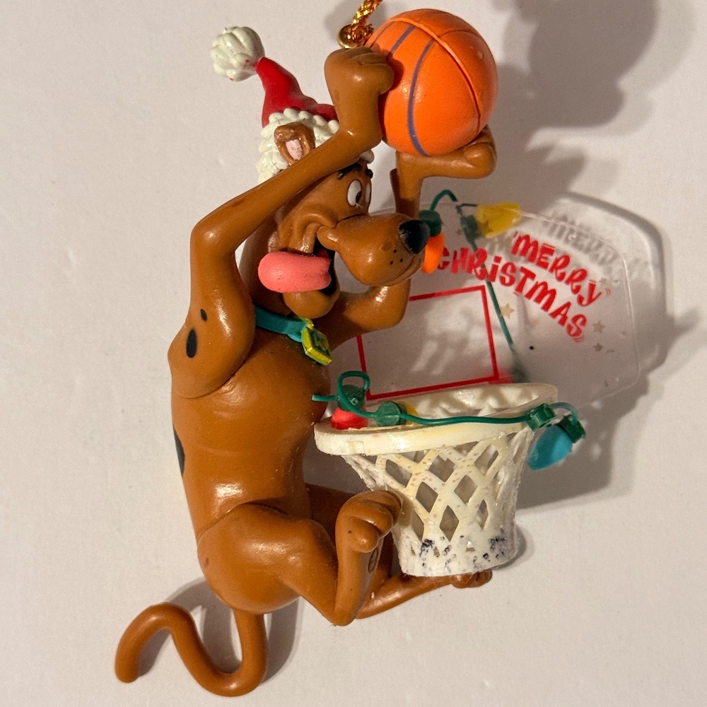 Vintage 1999 Scooby-Doo Basketball Christmas Ornament Hanna-Barbera Slam Dunk *
